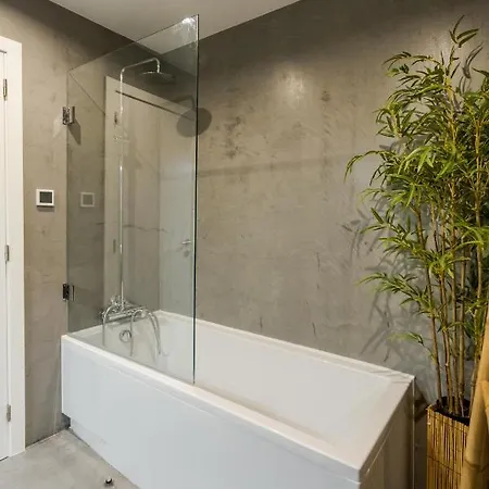 Romantic Pool House Nyaraló Vila do Conde