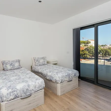 Romantic Pool House *