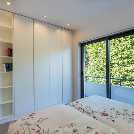 Romantic Pool House Nyaraló