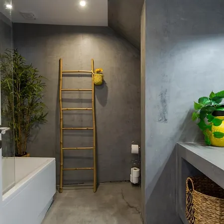 Romantic Pool House بيت للعطل فيلا دو كوندي