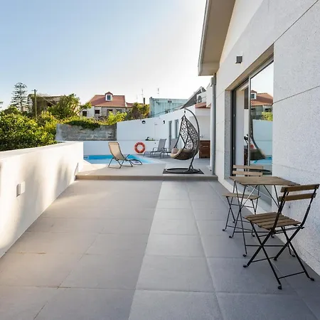 Romantic Pool House بيت للعطل *