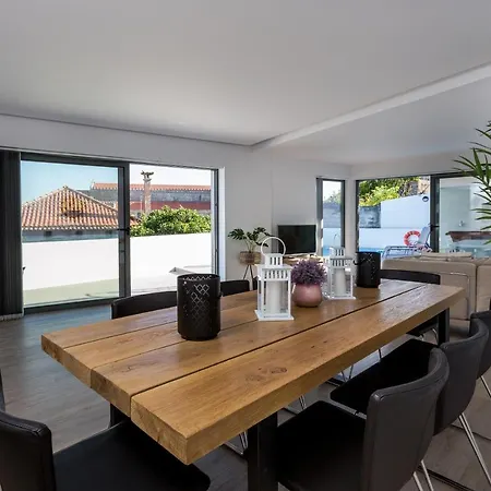 Romantic Pool House Nyaraló