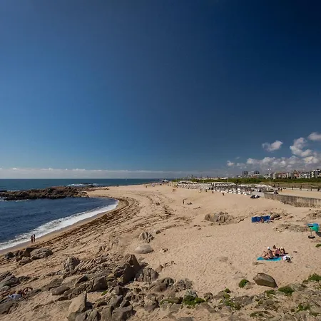 Romantic Pool House * فيلا دو كوندي