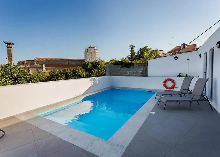 Romantic Pool House بيت للعطل