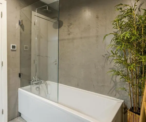 Romantic Pool House بيت للعطل فيلا دو كوندي