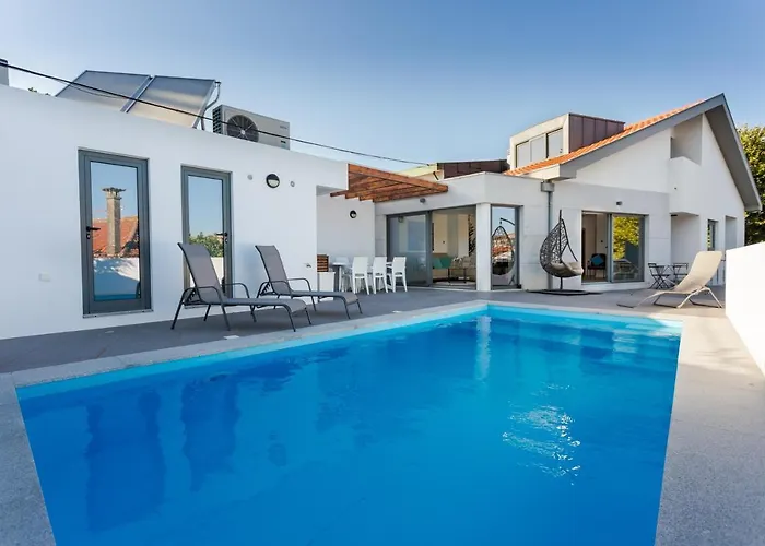 בית נופש Romantic Pool House וילה דו קונדה