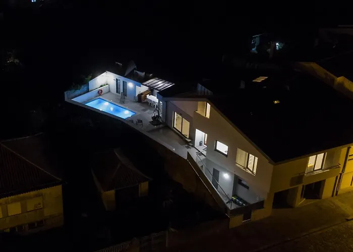 Romantic Pool House *